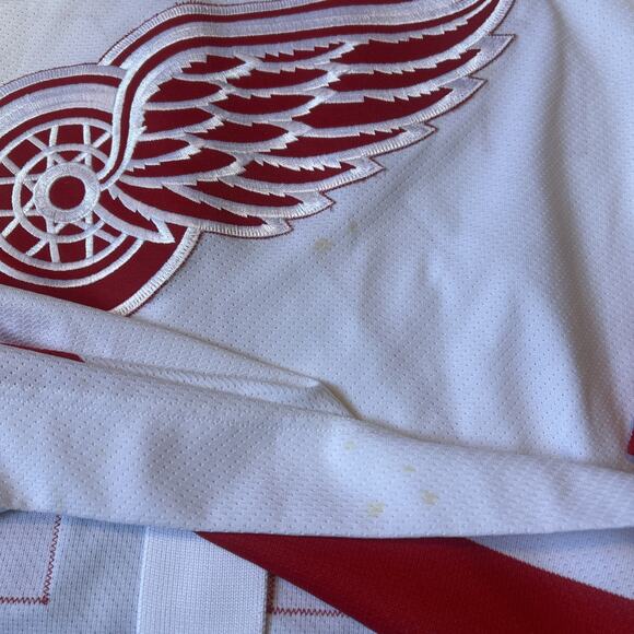 2002 Stanley Cup Detroit Red Wings CCM On-Ice Authentic Chelios Jersey Size 48 - Picture 5 of 8